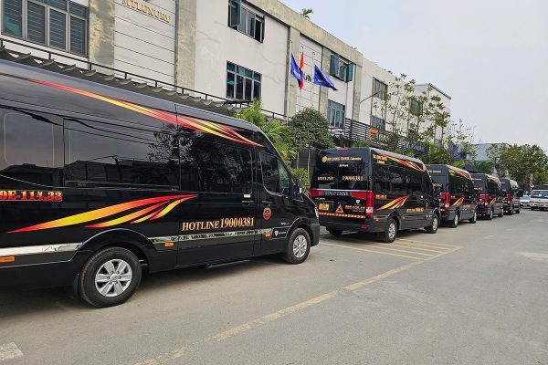 ngoai that limousine 9 ghe