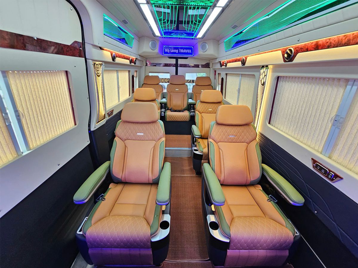 Văn phòng Hạ Long Travel Limousine