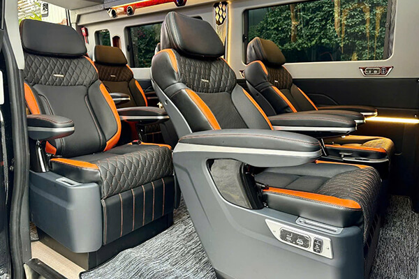 Thuê xe limousine 11 chỗ